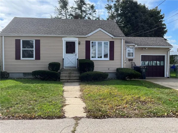 41 Lena St, East Providence, RI 02914