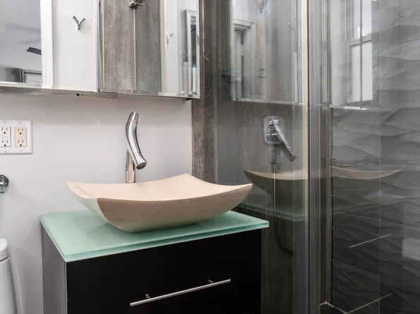 2390 Palisade Avenue image 11 of 18