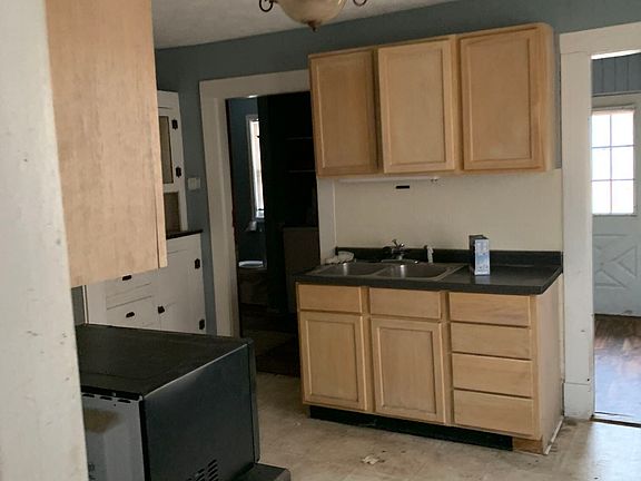 2nd image of 4716 N Longworth Ave
