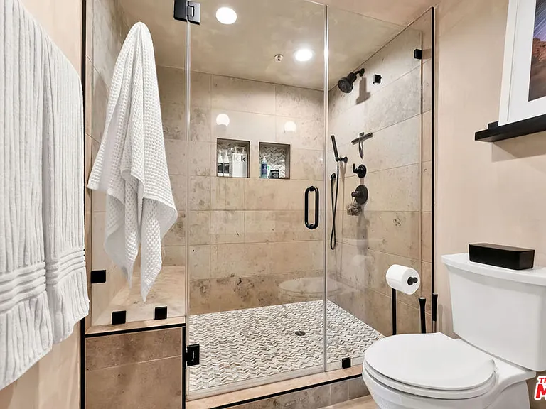 851 N San Vicente Blvd #121 — Photo 14