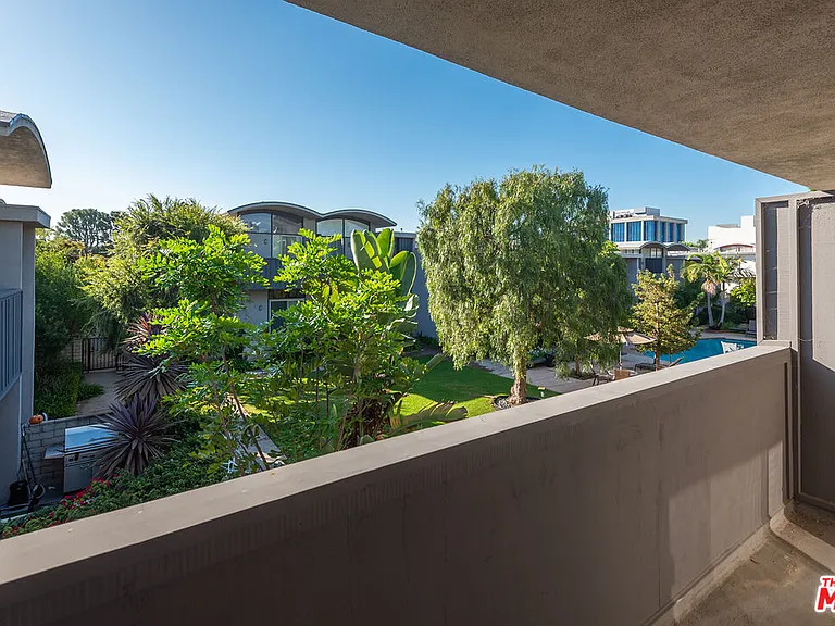 13233 Fiji Way #K — Photo 16