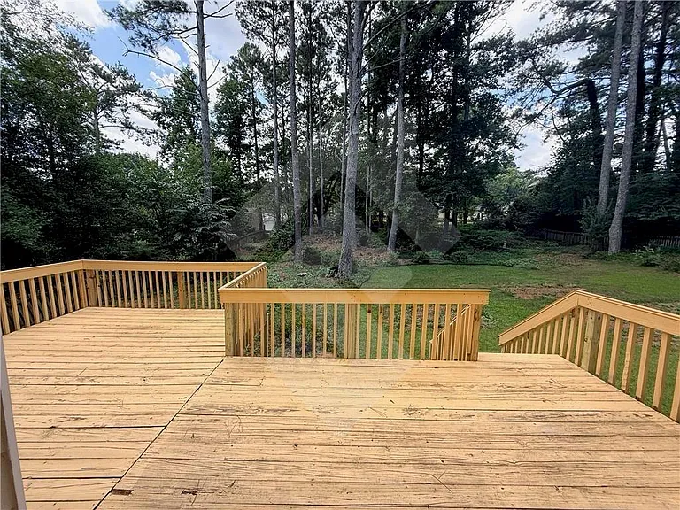 2890 Brookcliff Ln — Photo 17
