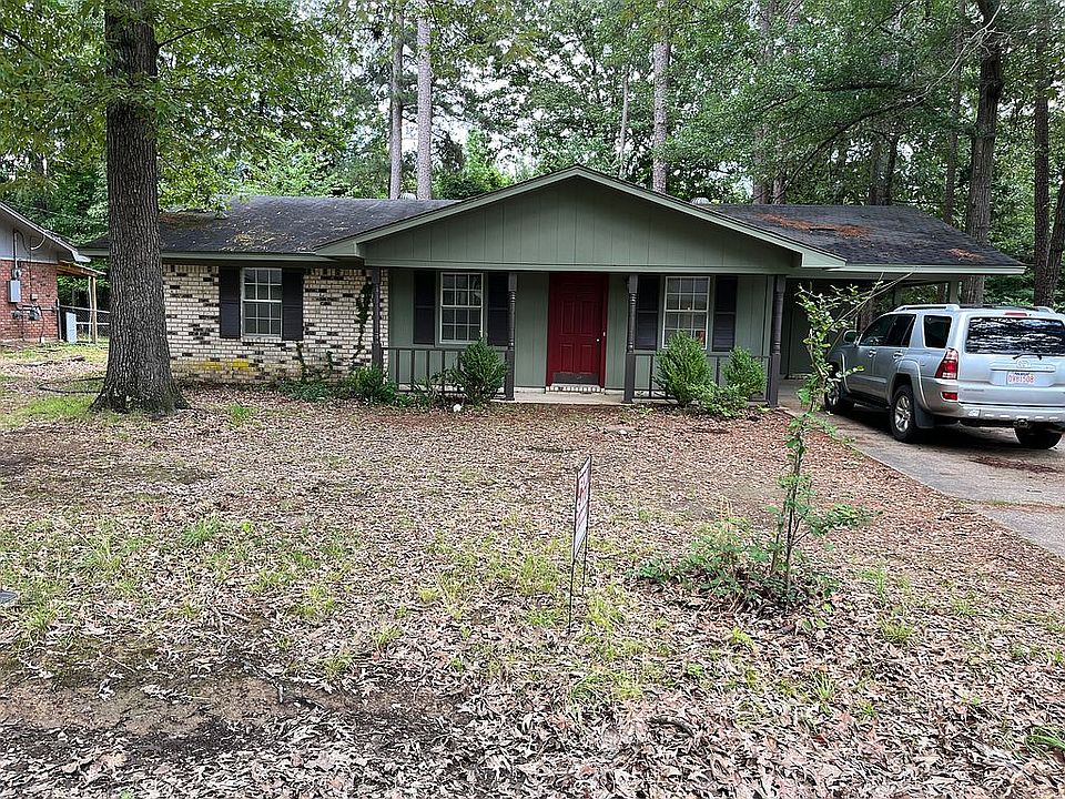 1st image of 503 Bobbies Cir