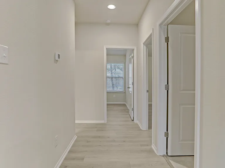 3902 Crockett Ave — Photo 11