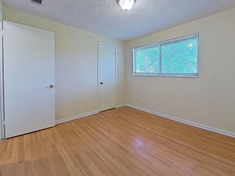 8311 Santman Ct — Photo 7