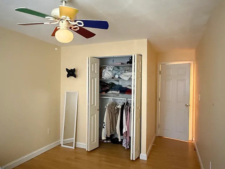 1100 Governors Dr #13 — Photo 9