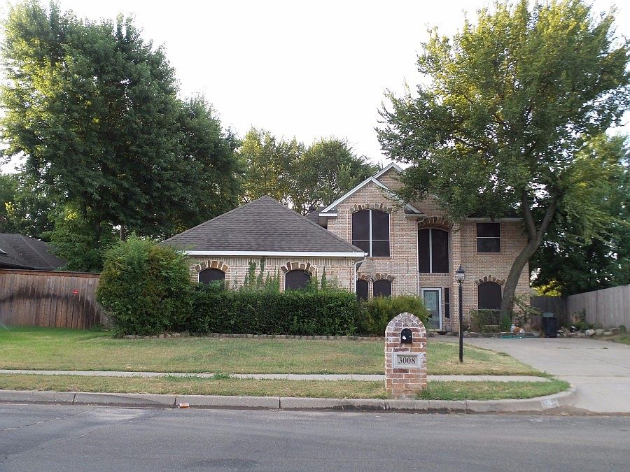 1st image of 3008 Redstone Dr