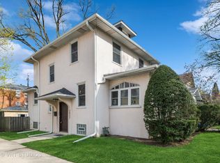 2537 Ashland Ave, Evanston, IL 60201