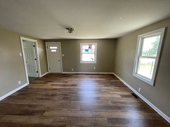 5th image of 805 Avenue H