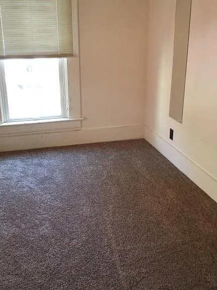 918 Vine St — Photo 12