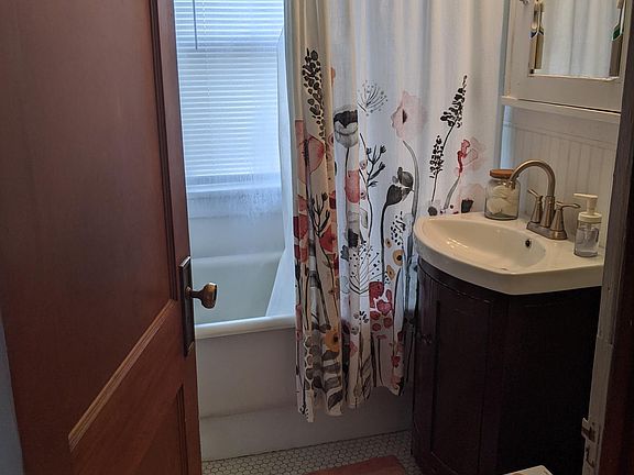 3rd image of 777 Selby Ave #1