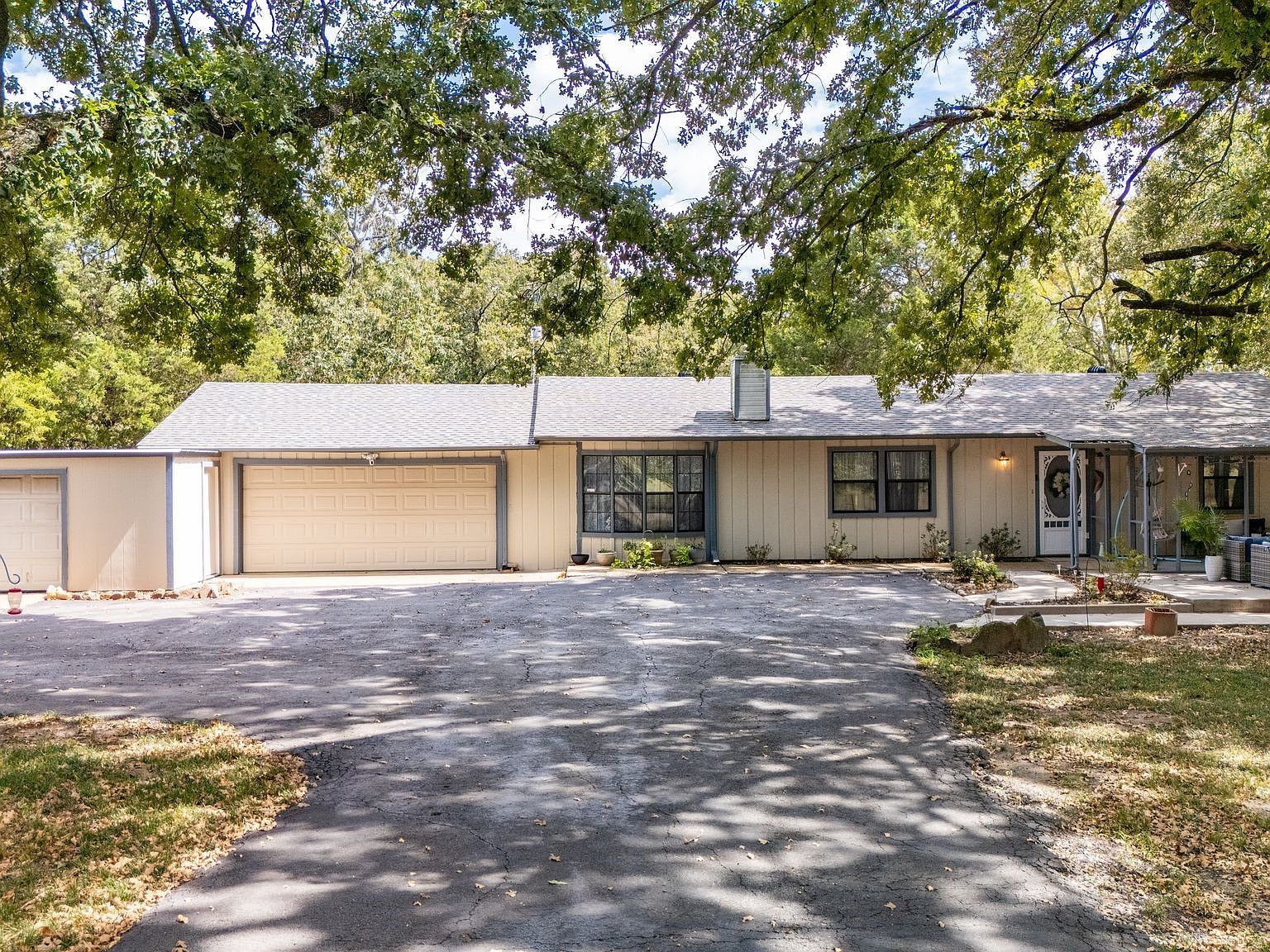 350 Rs County Rd #3367, Emory, TX 75440 | Zillow