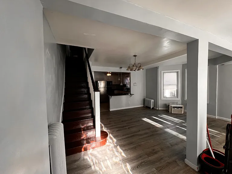10 Prescott Ave — Photo 2