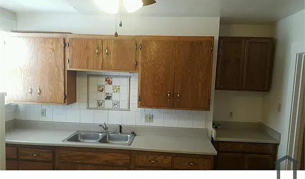 2 bed, 900 sqft, $1,900 — Photo 3