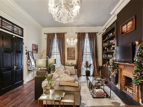 5th image of 919 Governor Nicholls St #1