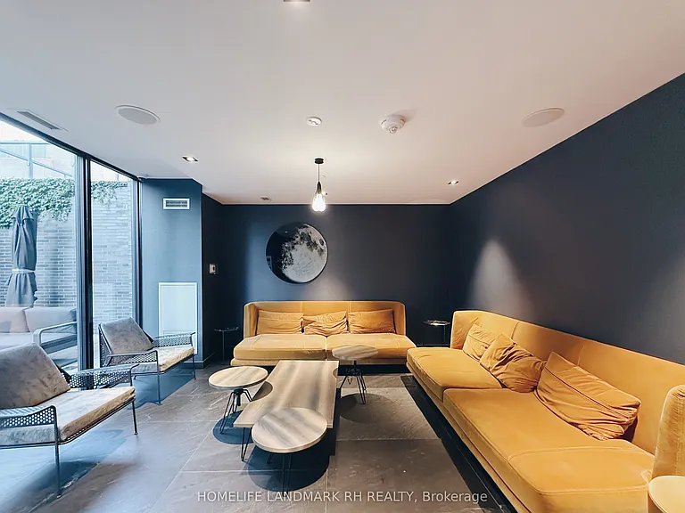 28 Wellesley St E #2204 — Photo 19