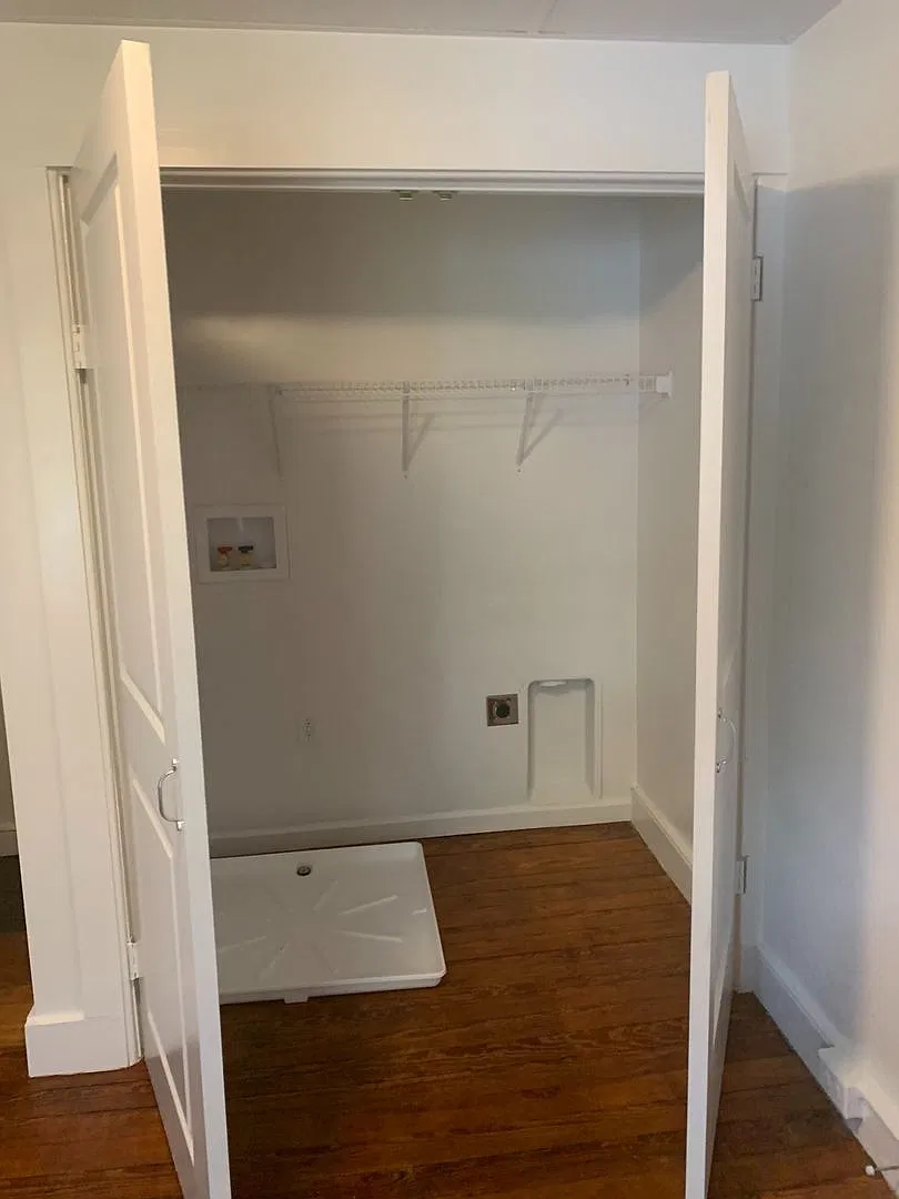 Updated 3 Bedroom with Parking! Video in Photos! — Photo 2