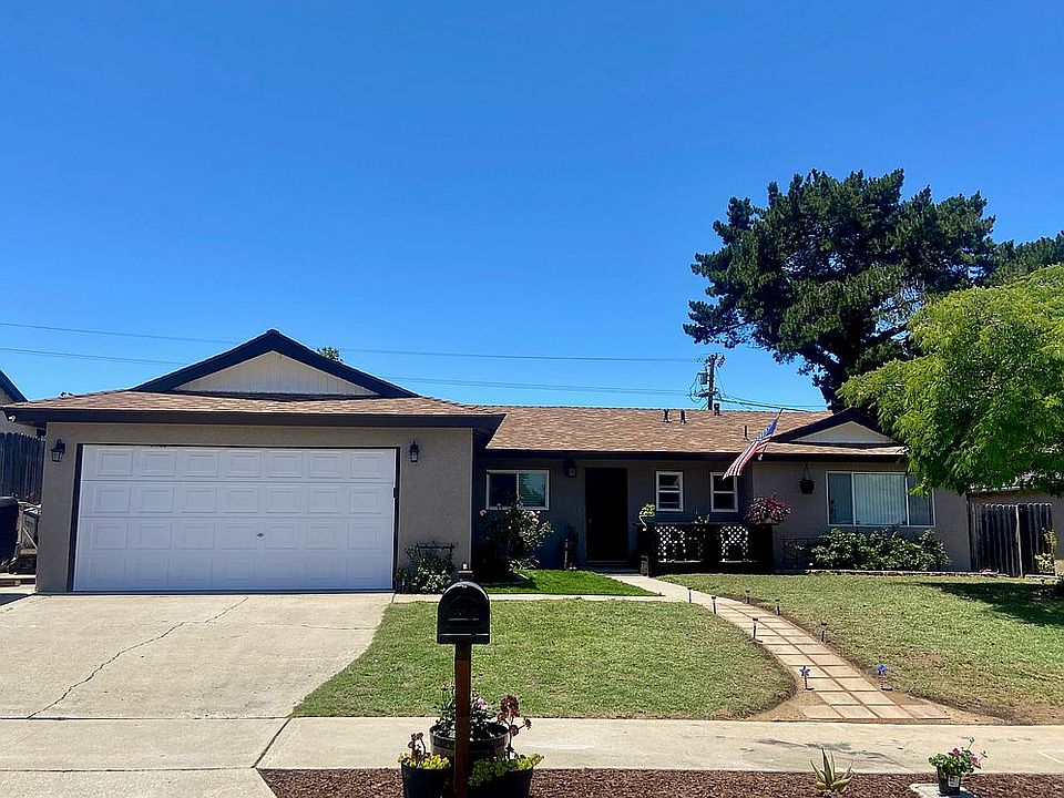 1st image of 4825 Titan St