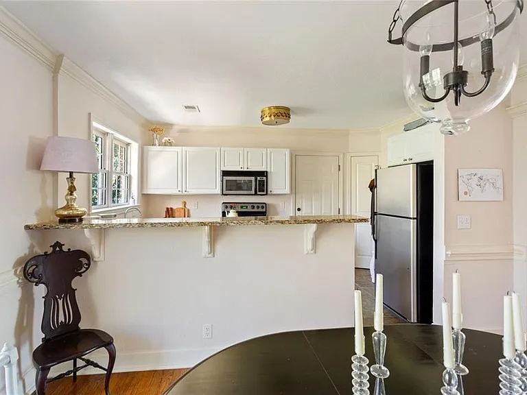 115 Peachtree Memorial Dr NW #C3 — Photo 18