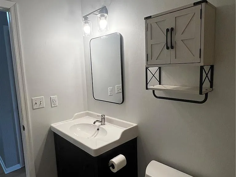 3113 Lucas Dr — Photo 14