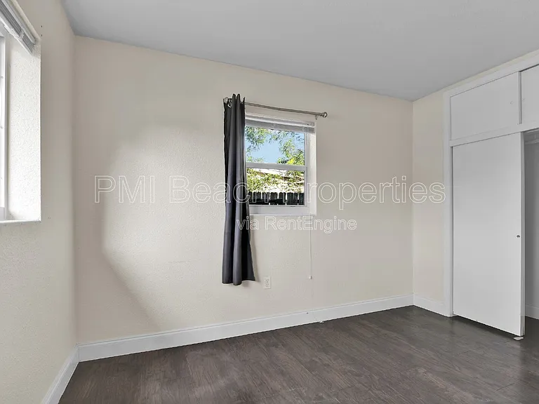 1821 Montague St — Photo 12