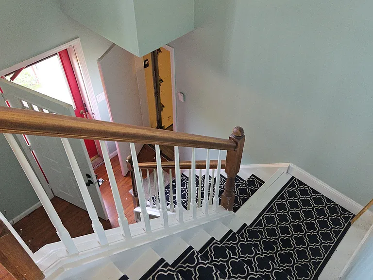 23 Pinehurst Ave — Photo 3