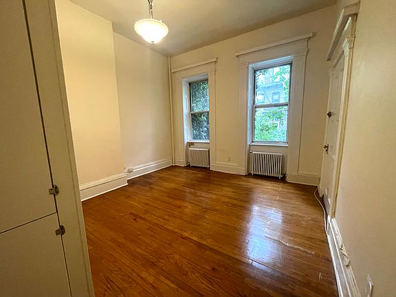 5th image of 330 W 22nd St APT 2