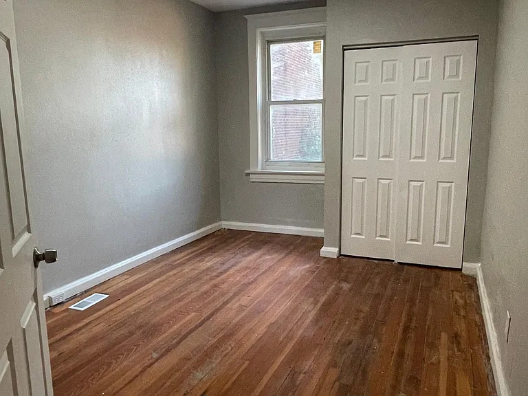 2835 Texas Ave #1F — Photo 11
