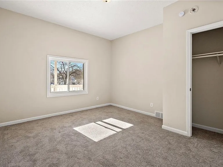 1083 Beech St #1 — Photo 13