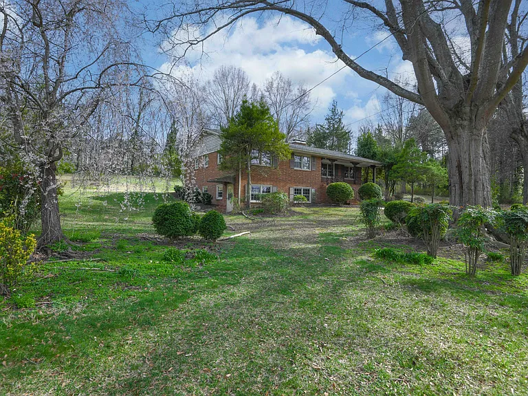 1804 Strathmore Dr — Photo 42