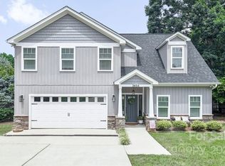 3654 Lake Shore Rd S, Denver, NC 28037