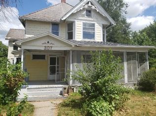 307 W Warren St, Mount Pleasant, IA 52641