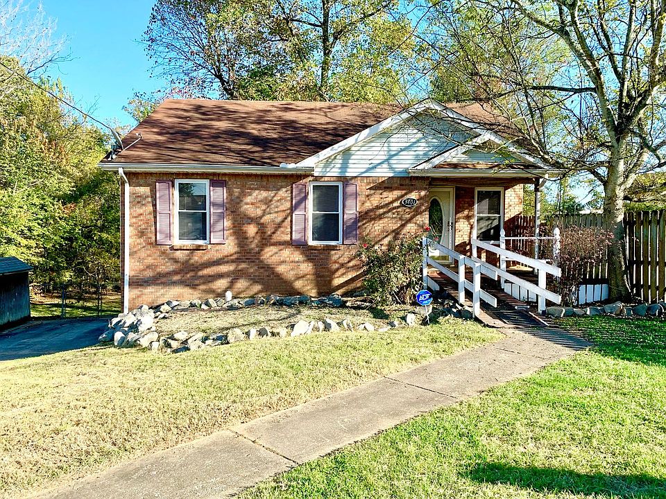 1st image of 3401 Oak Lawn Dr