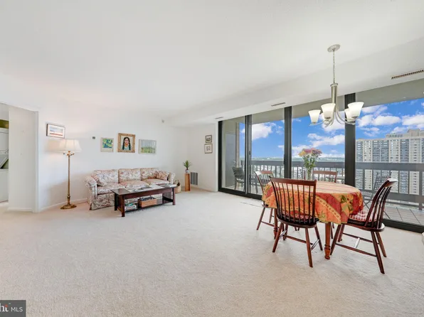 5505 Seminary Rd APT 1914N, Falls Church, VA 22041