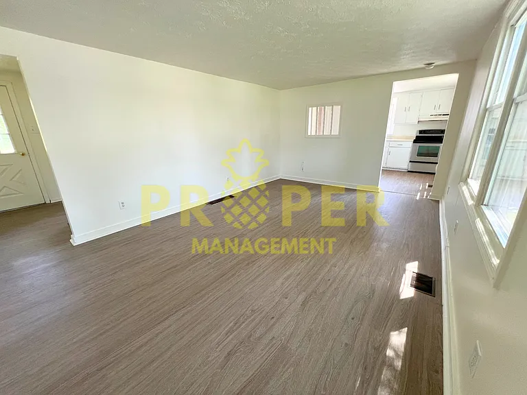 1625 Willamet Rd — Photo 3