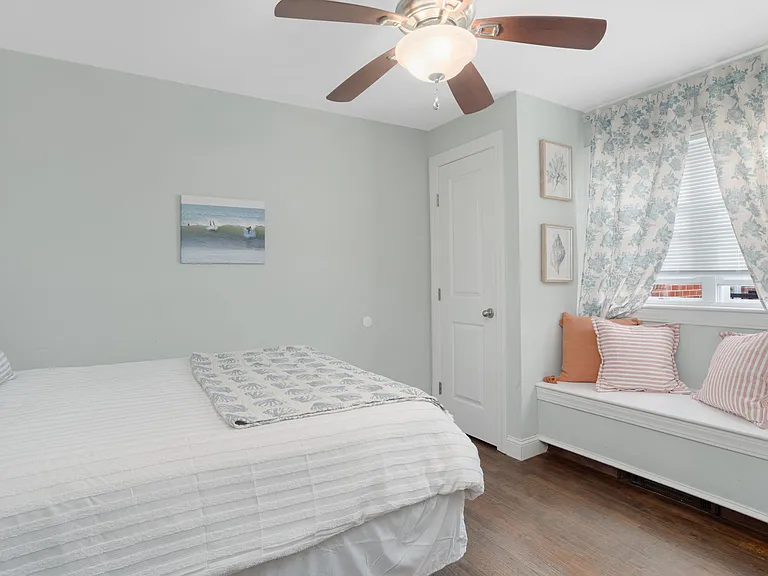 70 Carroll Ave #706 — Photo 14