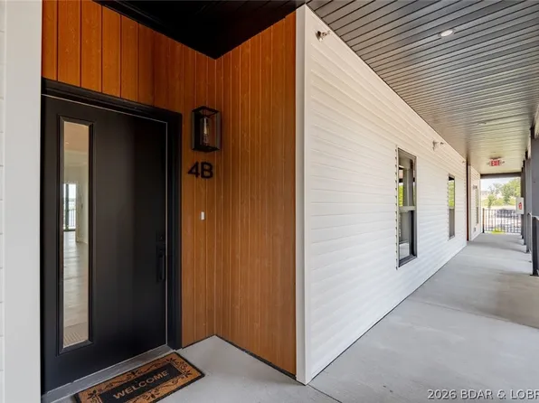 4925 Robins Cir #4B, Osage Beach, MO 65065