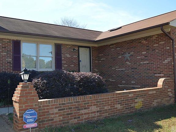 2nd image of 655 Sunridge Dr