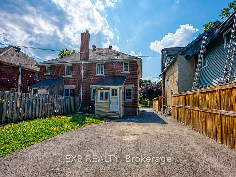413 Holland Ave — Photo 44