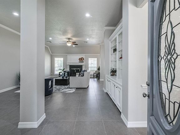 4th image of 5118 Tidewater Ct