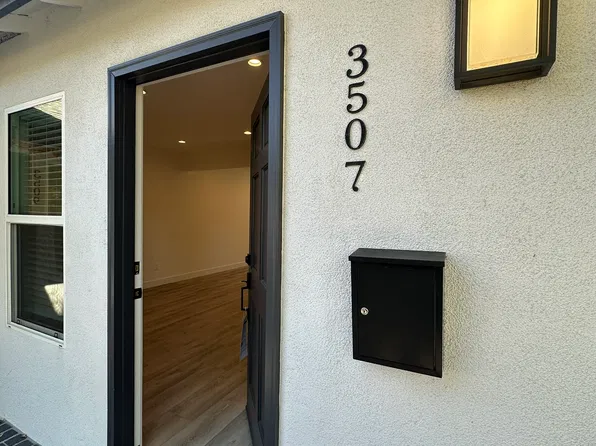 3507 Warner Blvd, Burbank, CA 91505