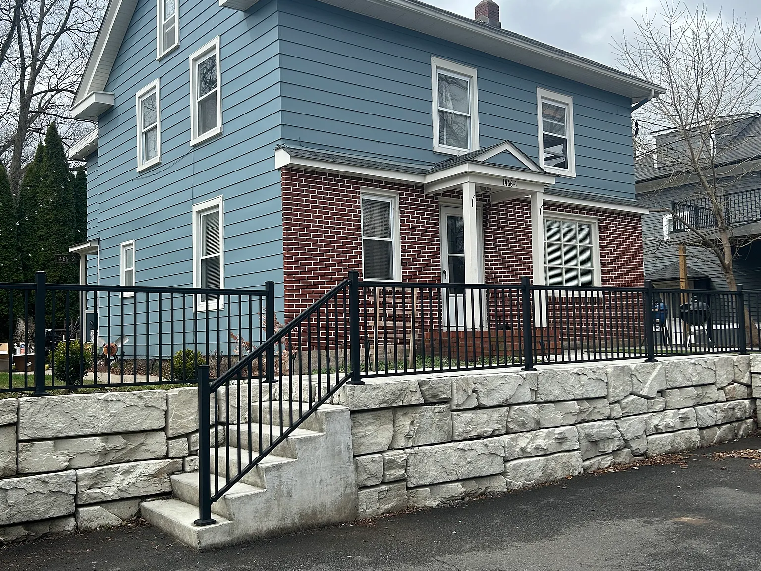 2 bed, 950 sqft, $1,800 — Photo 1