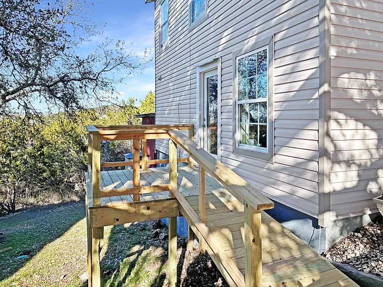 721 Ramblewood Dr #B — Photo 16