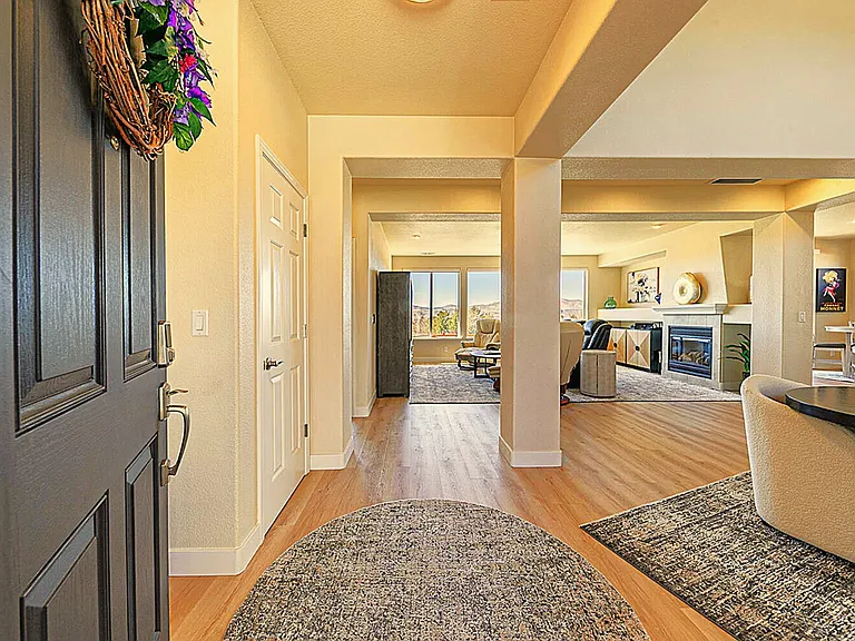 3310 Ten Mile Dr — Photo 4