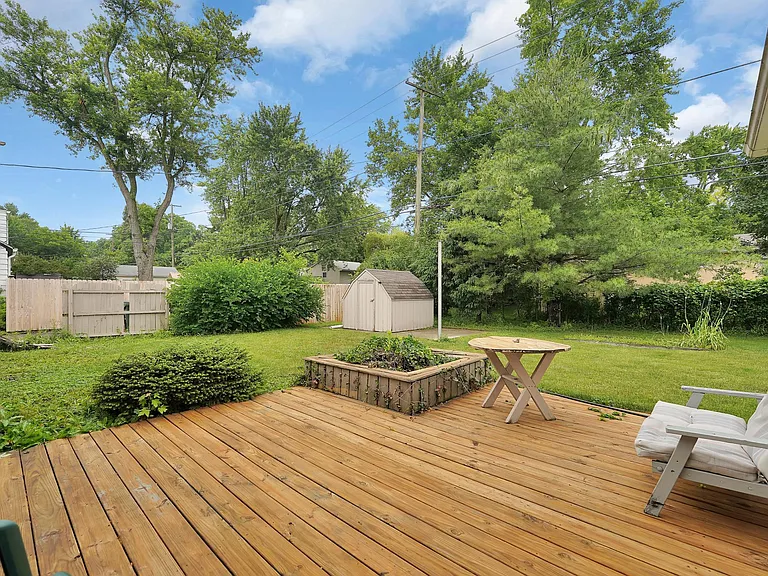 760 Drummond Ct — Photo 12