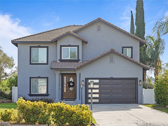 2nd image of 14289 Meadowlands Dr