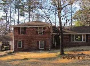 511 Balfour Dr, Decatur, GA 30032