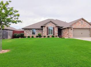 3209 Wendy Ln, Altus, OK 73521