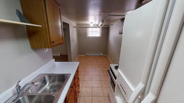1 bed, 1.0 bath, $815 — Photo 2