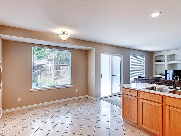 19523 E Bethany Dr — Photo 7